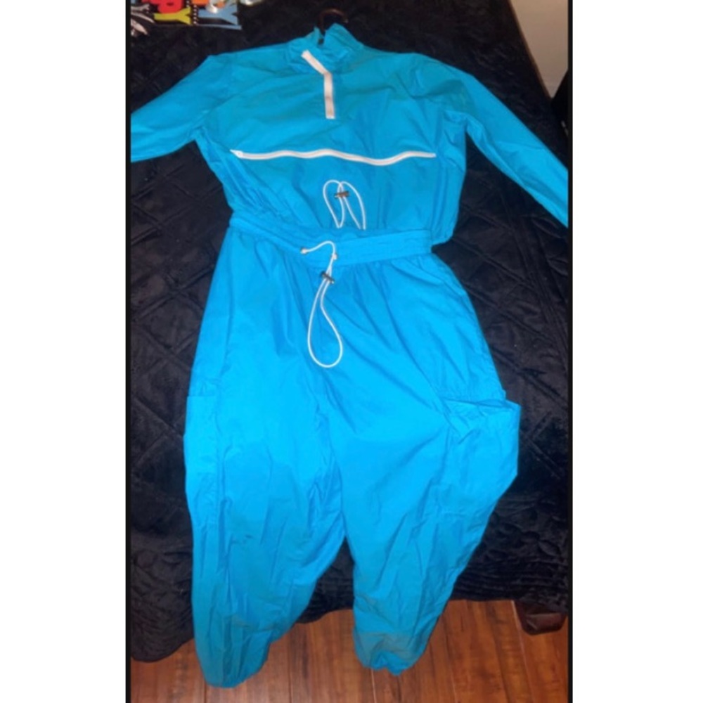 Fashion nova wind breaker set